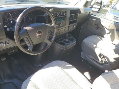 2017 GMC Savana 2500 Work Van