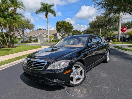 Black 2008 Mercedes-Benz S-Class S 550