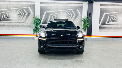 2017 Porsche Macan Base