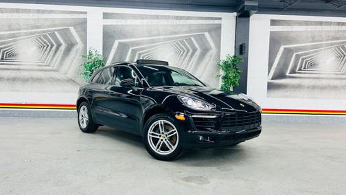 2017 Porsche Macan Base