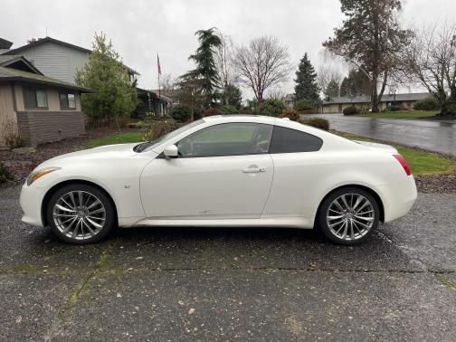 2014 INFINITI Q60 Journey