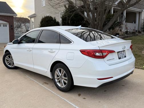 2015 Hyundai SONATA SE