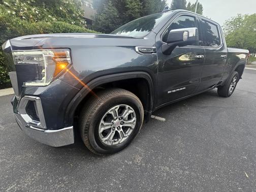 Gray 2019 GMC Sierra 1500 SLT