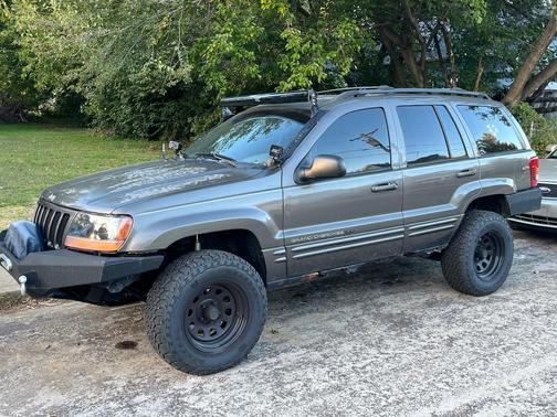 Gray 2000 Jeep Grand Cherokee Limited 4WD