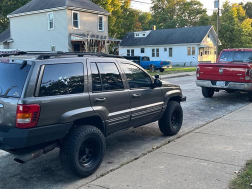 Gray 2000 Jeep Grand Cherokee Limited 4WD