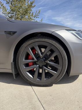 2023 Tesla Model S Plaid