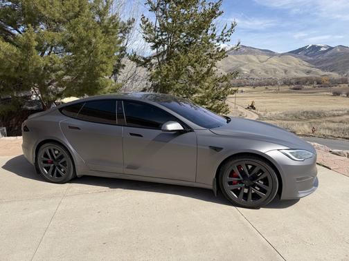 2023 Tesla Model S Plaid