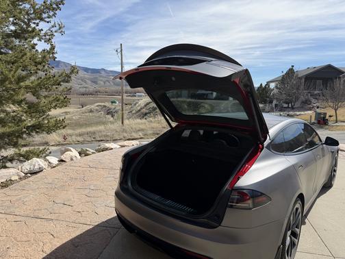 2023 Tesla Model S Plaid
