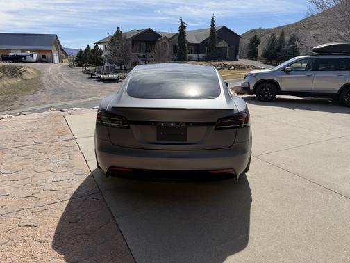 2023 Tesla Model S Plaid