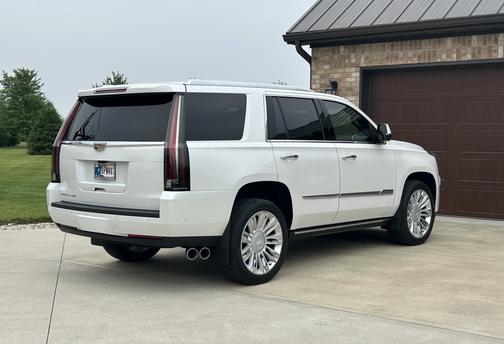 2019 Cadillac Escalade Platinum