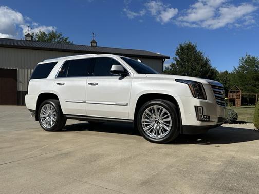 2019 Cadillac Escalade Platinum