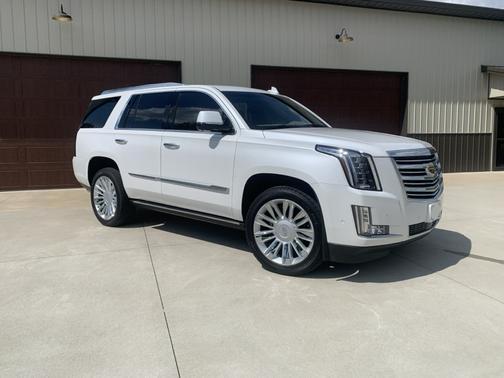 2019 Cadillac Escalade Platinum