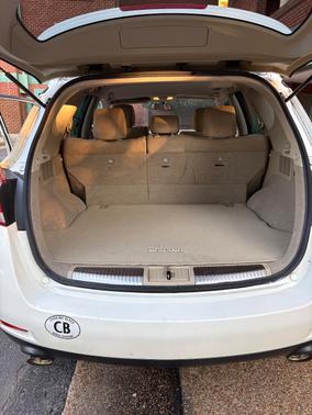 White 2014 Nissan Murano LE