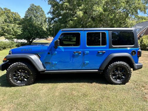 2022 Jeep Wrangler Unlimited Willys