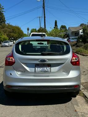 Silver 2012 Ford Focus SE