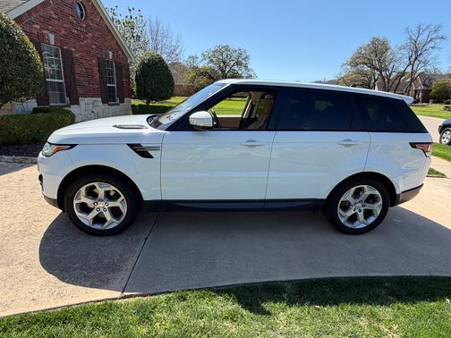 White 2016 Land Rover Range Rover Sport 3.0L Turbocharged Diesel SE Td6