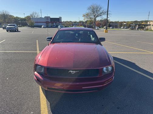 2006 Ford Mustang Base