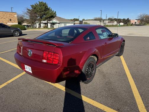 2006 Ford Mustang Base