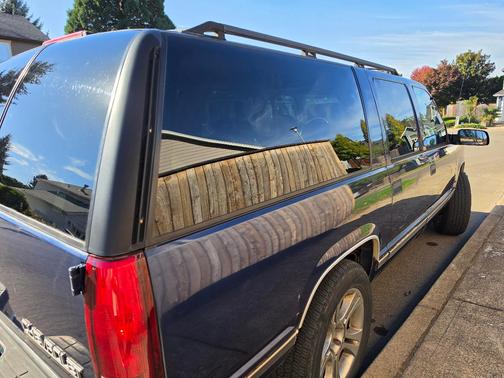 Blue 1996 Chevrolet Suburban 1500