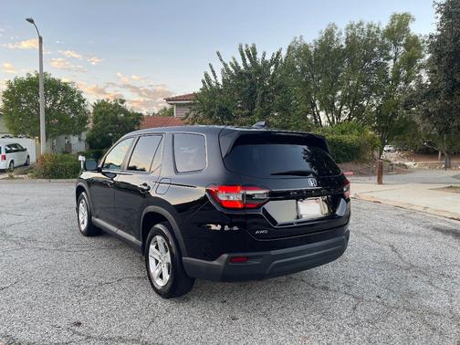 Black 2023 Honda Pilot LX
