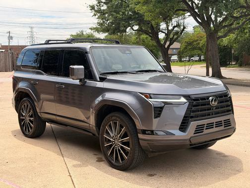 Gray 2025 Lexus GX 550 Luxury+