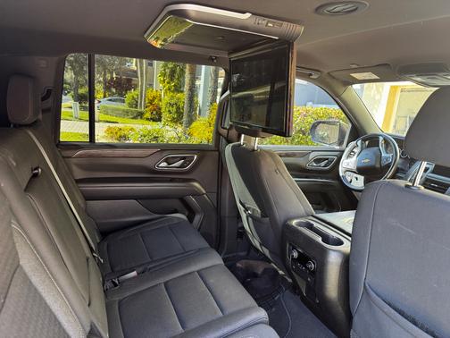 2021 Chevrolet Suburban LS