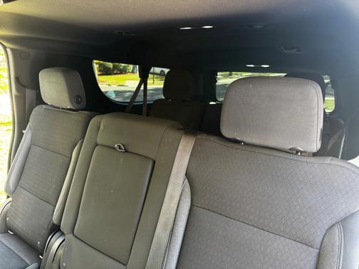 2021 Chevrolet Suburban LS