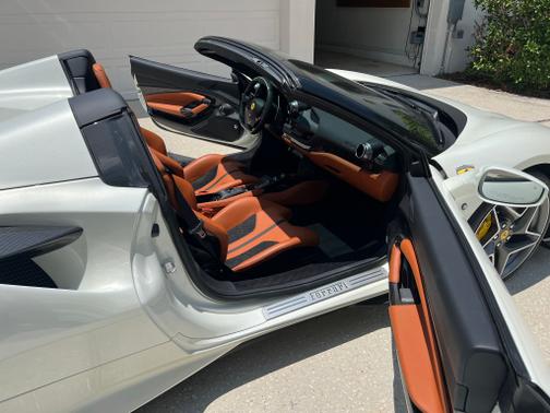 2023 Ferrari F8 Spider Base