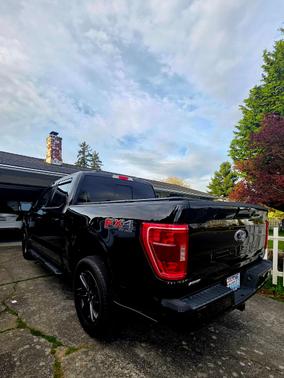 Black 2021 Ford F-150 XLT
