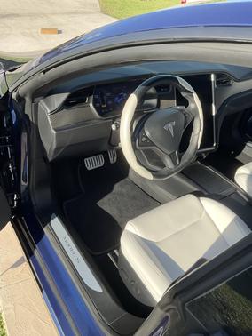 2020 Tesla Model S Performance