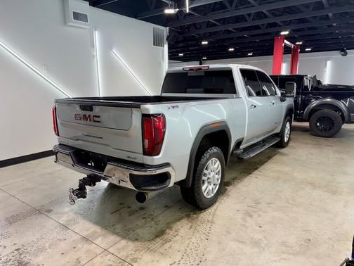 2023 GMC Sierra 2500 SLT