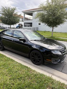 Black 2012 Ford Fusion SEL