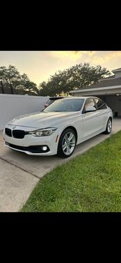 White 2017 BMW 320 i