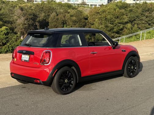 2022 MINI SE Hardtop Cooper