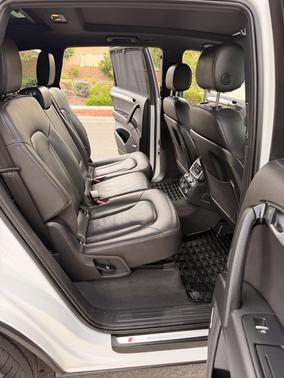 White 2015 Audi Q7 3.0T S line Prestige