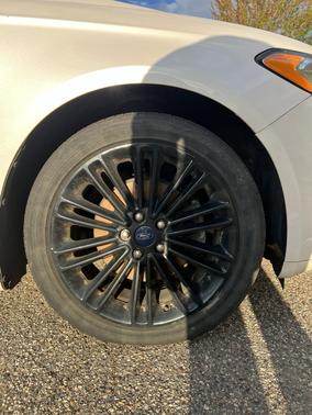 White 2016 Ford Fusion SE