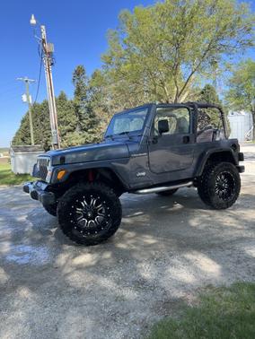 Photo 1 of 7 of 2001 Jeep Wrangler SE