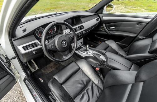 White 2010 BMW M5 Base