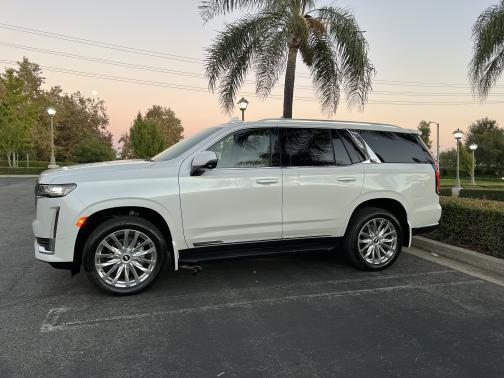 2023 Cadillac Escalade Premium Luxury