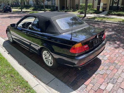 Black 2004 BMW 325 Ci