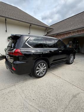 2017 Lexus LX 570 Base