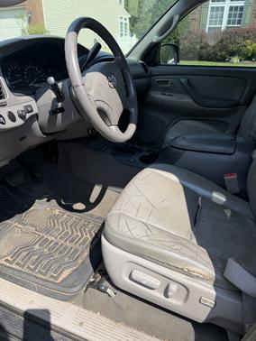 Gray 2005 Toyota Sequoia SR5