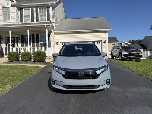 Gray 2023 Honda Odyssey Elite