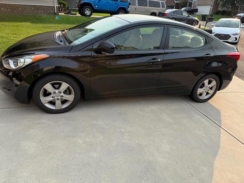 Black 2011 Hyundai ELANTRA GLS