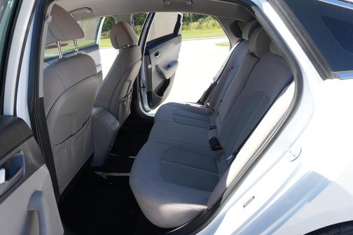 White 2017 Hyundai SONATA Base