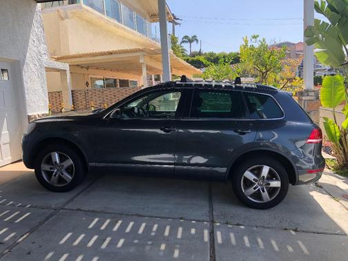 2012 Volkswagen Touareg TDI Lux