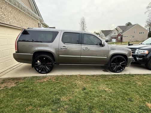 2014 Cadillac Escalade ESV Premium