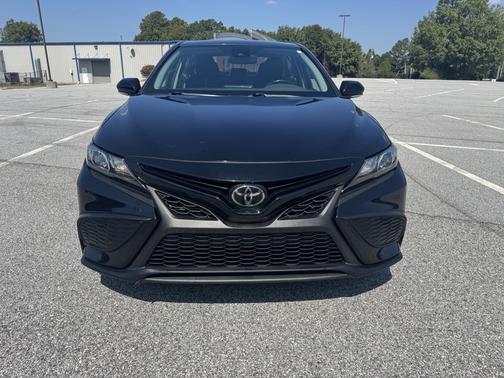 2022 Toyota Camry SE Nightshade