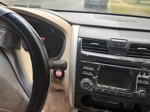 Blue 2014 Nissan Altima 2.5 S