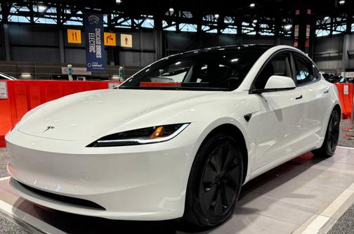 2024 Tesla Model 3 RWD